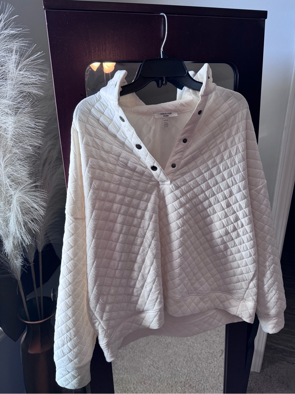 Cable & Gauge Quilted Snap Pullover Sweater - White